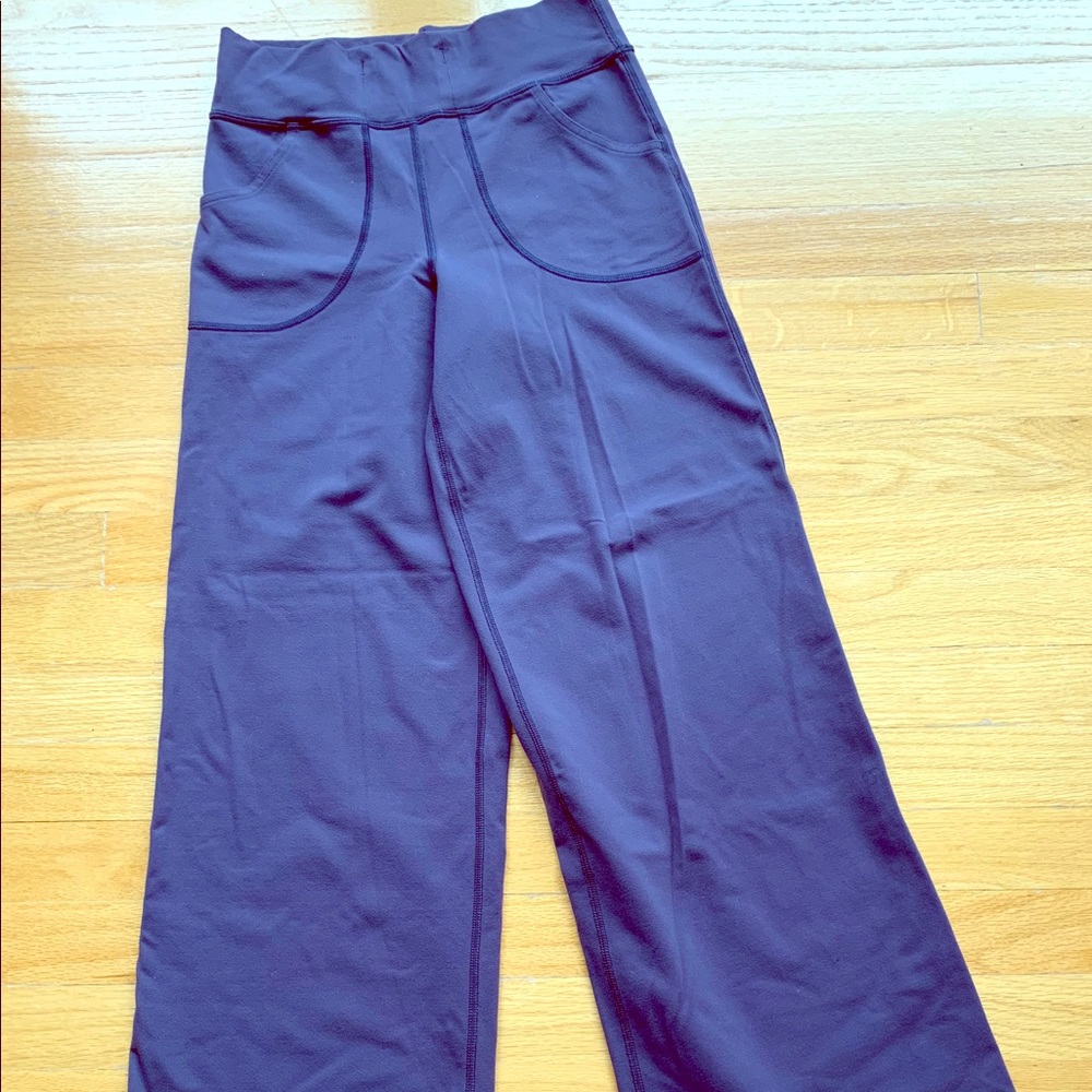 Lululemon wide leg pant